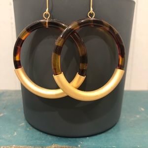 Gold and tortoise hoop earrings